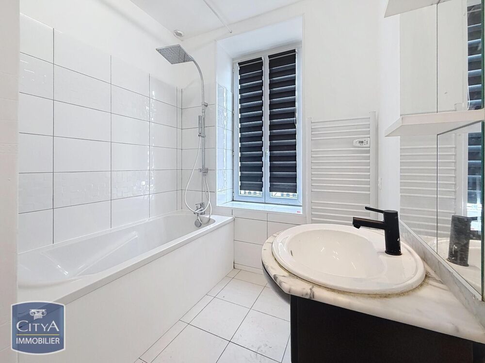 location Appartement - 3 pièce(s) - 45 m² Mairieux (59600)