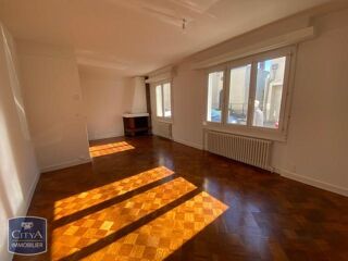  Appartement à louer 3 pièces 65 m²
