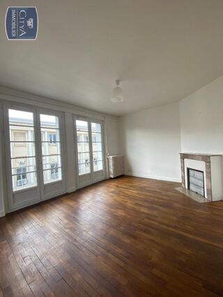  Appartement à louer 3 pièces 62 m²
