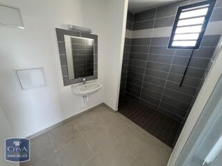  Appartement à louer 2 pièces 56 m²