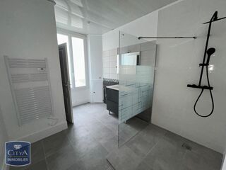  Appartement à louer 4 pièces 92 m²