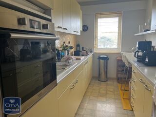  Appartement à louer 4 pièces 82 m²