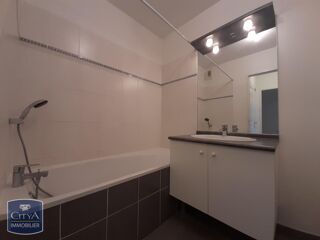  Appartement à louer 2 pièces 46 m²