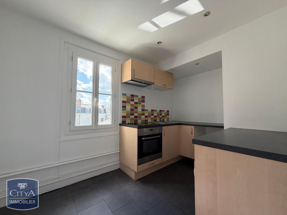location Appartement - 4 pièce(s) - 107 m² Tours (37000)