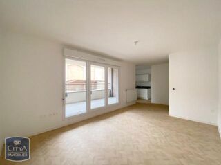  Appartement à louer 3 pièces 64 m²