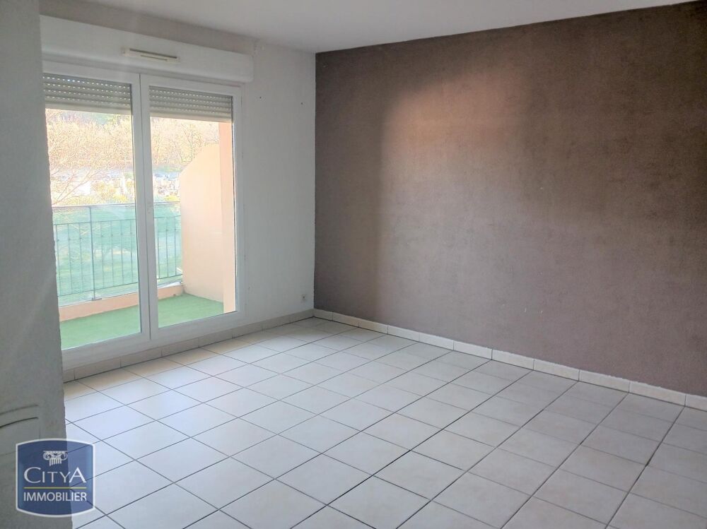 location Appartement - 2 pièce(s) - 65 m² La Roque-d'Anthéron (13640)