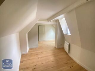  Appartement à louer 3 pièces 81 m²