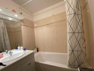  Appartement à louer 2 pièces 40 m²