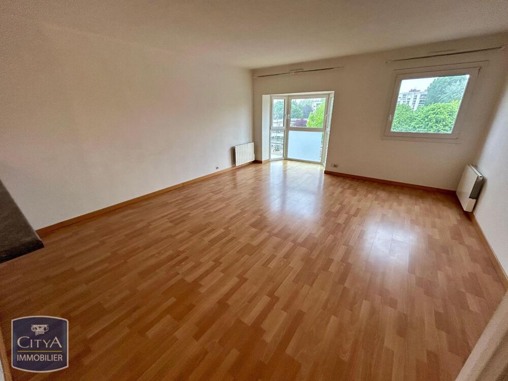 À louer : Appartement T2 situé à Maurepas, dans le dépar....