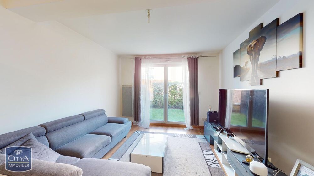 A LOUER Superbe appartement de type T2 situé à Amiens. D....