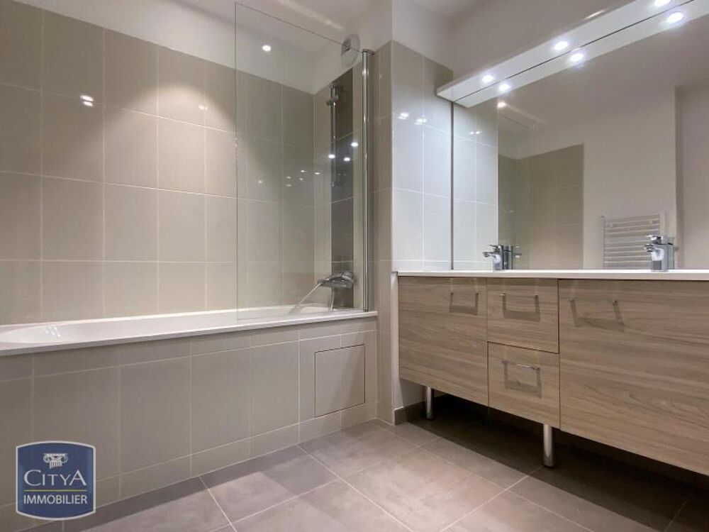 location Appartement - 3 pièce(s) - 75 m² Nantes (44000)