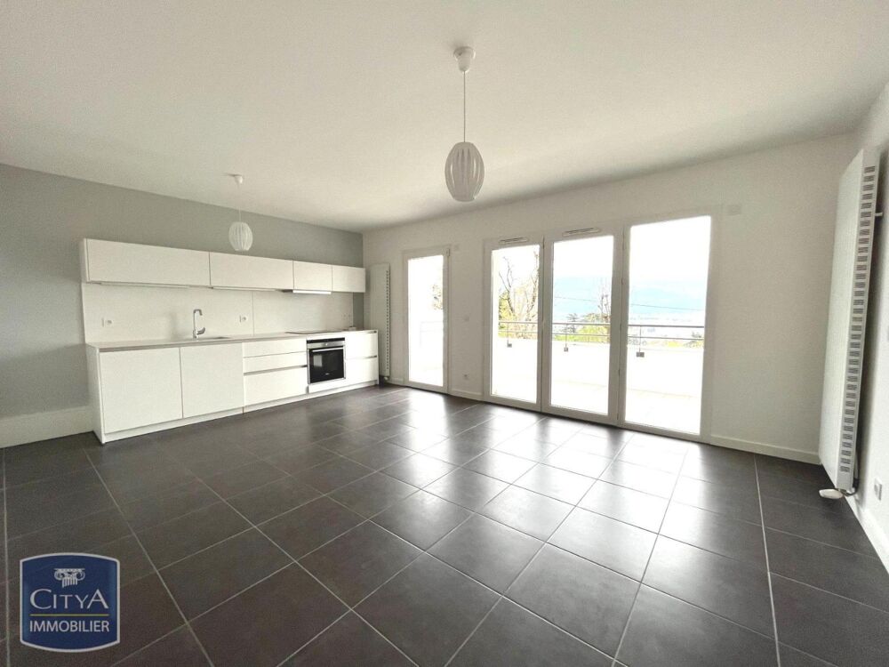 location Appartement - 3 pièce(s) - 63 m² La Tronche (38700)