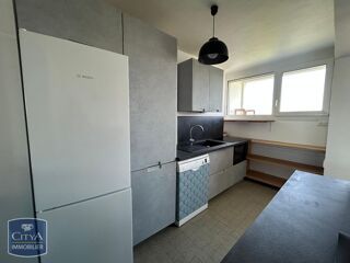  Appartement à louer 4 pièces 73 m²