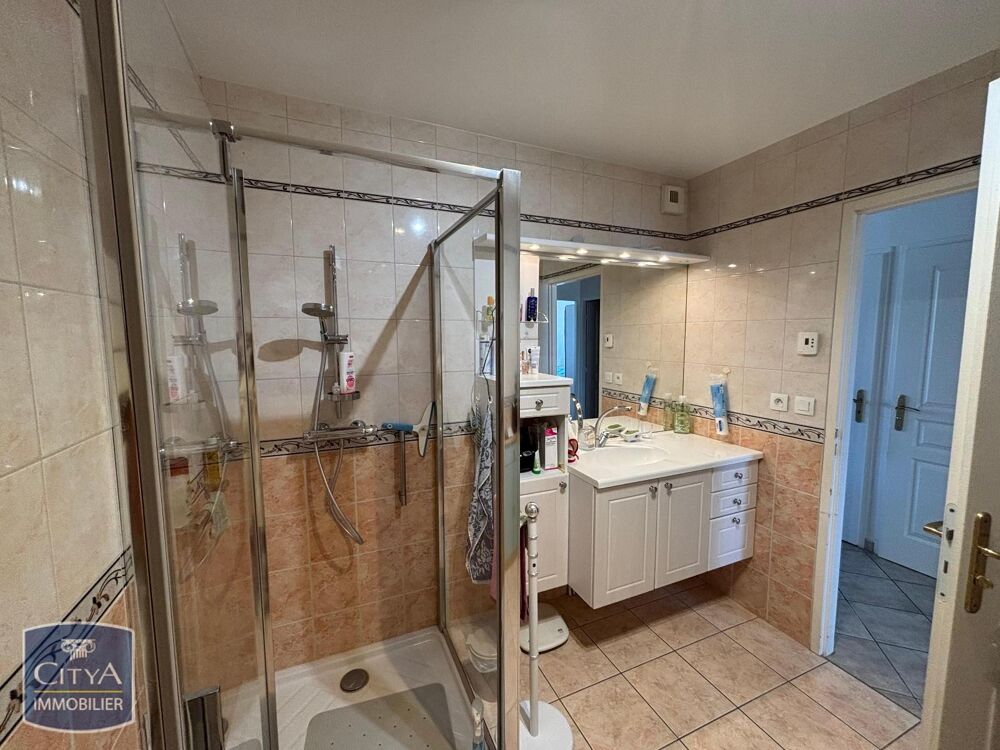 À LOUER : Appartement T3 situé à Valdahon, dans le dépar....