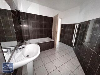  Appartement à louer 3 pièces 46 m²