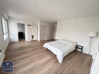  Appartement à louer 1 pièce 37 m²