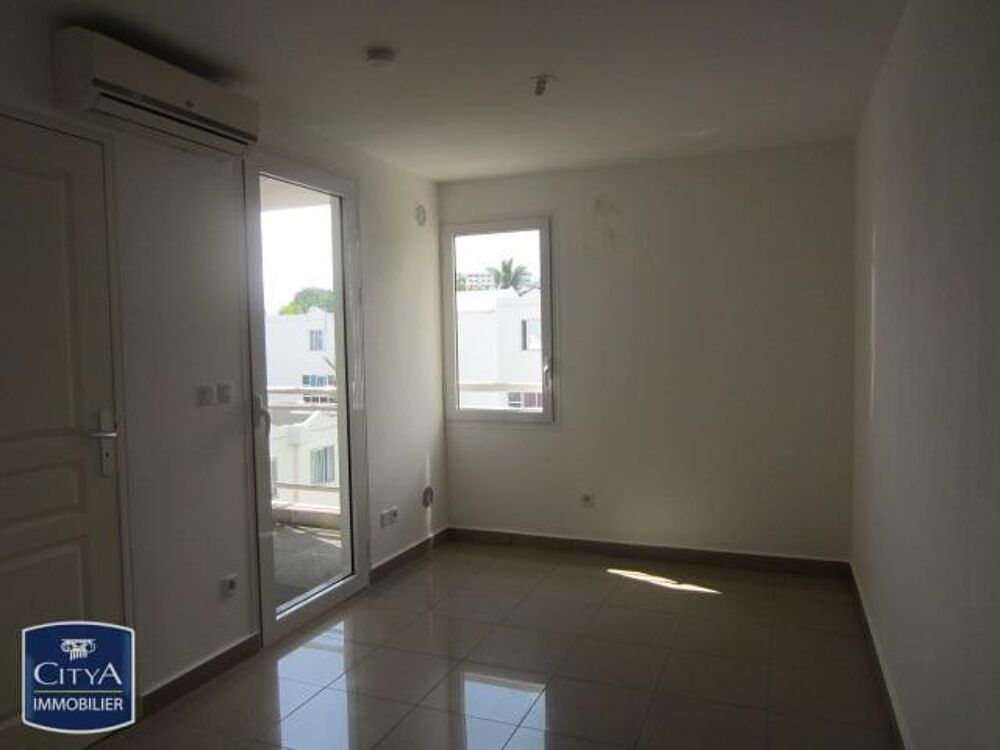 location Appartement - 1 pièce(s) - 21 m² Sainte-Clotilde (97490)