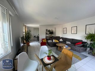  Appartement à louer 4 pièces 86 m²