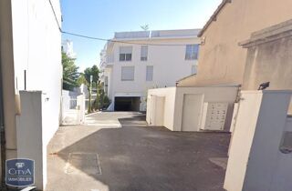  Parking / Garage � louer 