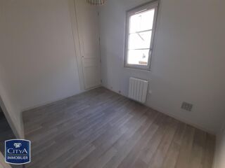  Appartement à louer 1 pièce 32 m²