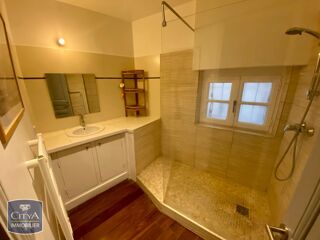  Appartement à louer 2 pièces 55 m²