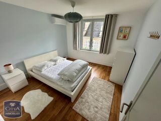  Appartement à louer 3 pièces 55 m²