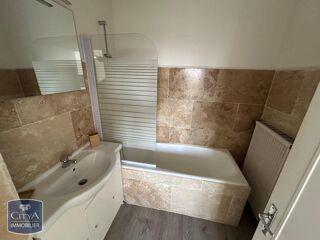  Appartement à louer 2 pièces 42 m²