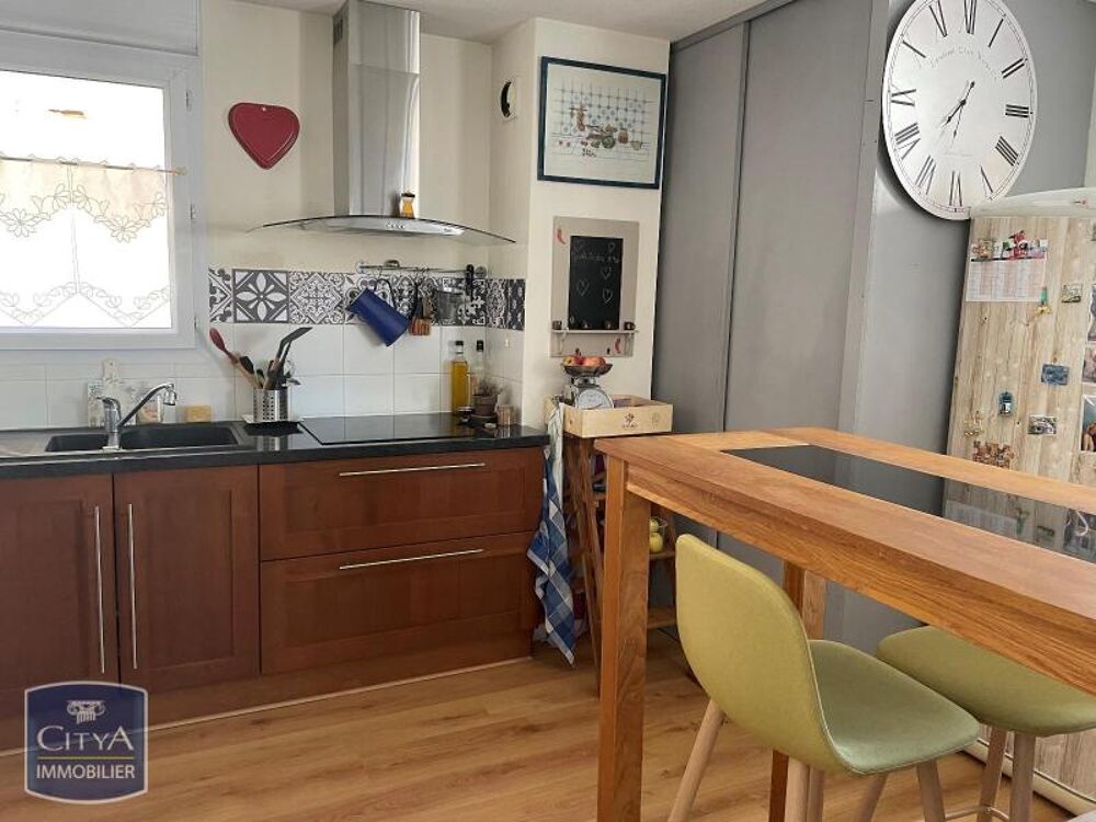Appartement T3 avec balcon et parking - Marguerittes Dis....