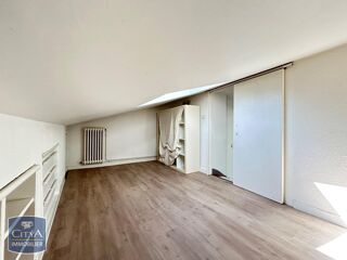  Appartement à louer 2 pièces 31 m²