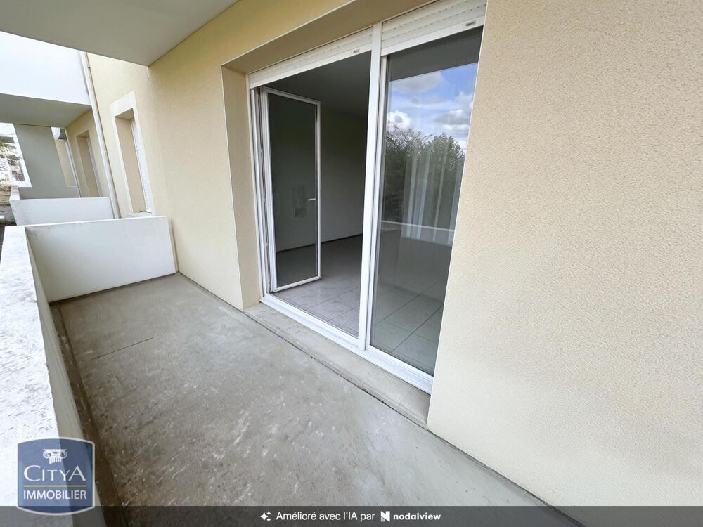 À LOUER : Appartement T2 situé à Bressuire, dans le dépa....