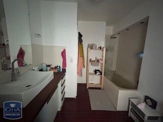  Appartement à louer 3 pièces 71 m²