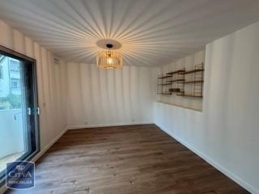 location Appartement - 3 pièce(s) - 80 m² Nimes (30900)