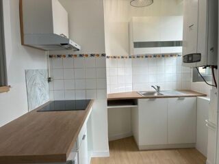  Appartement à louer 3 pièces 56 m²
