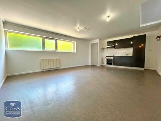  Appartement à louer 3 pièces 76 m²