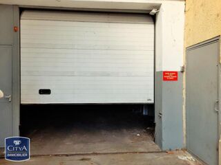  Parking / Garage � louer 