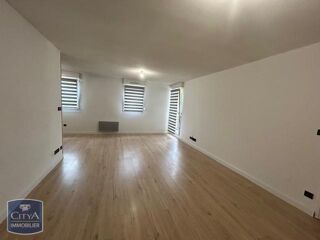  Appartement à louer 3 pièces 66 m²