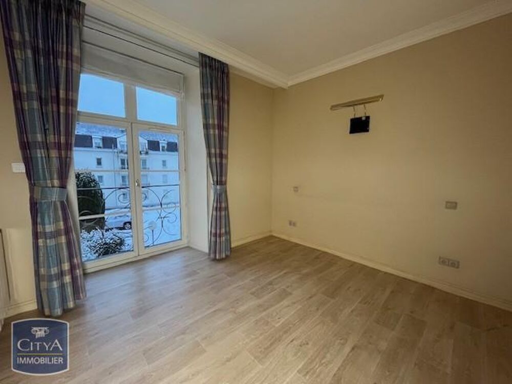 À LOUER : Découvrez cet appartement spacieux et lumineux....