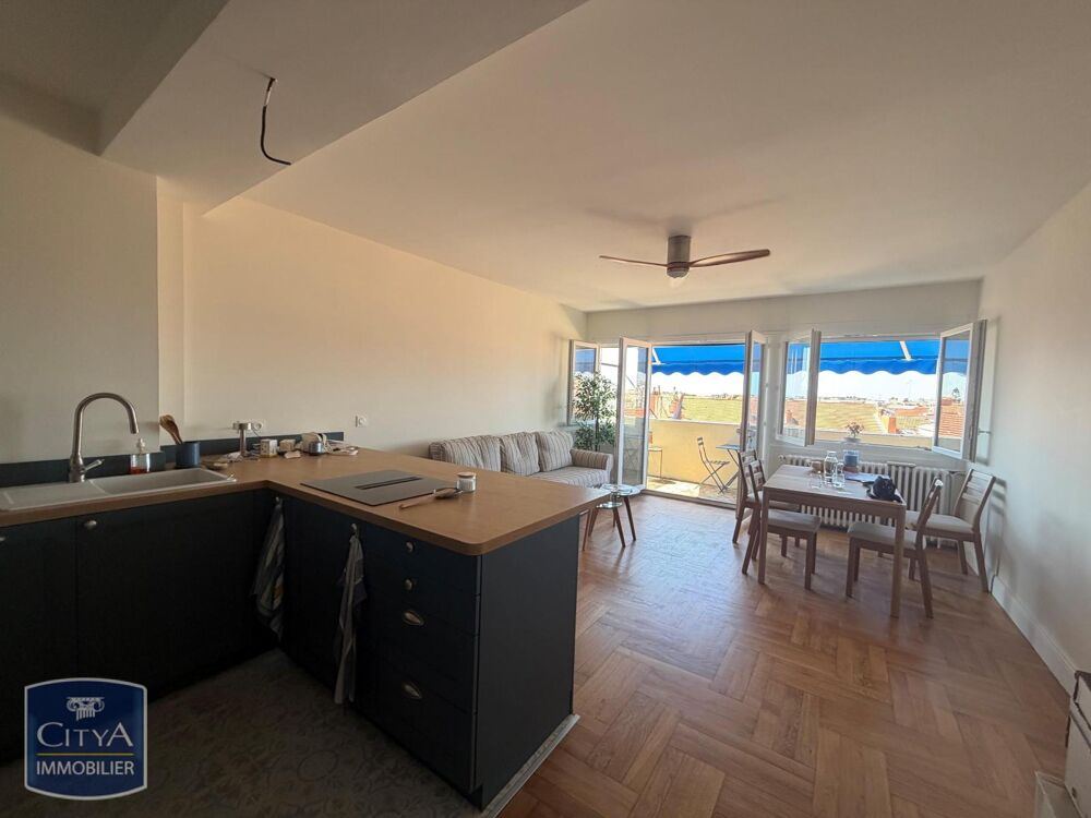 Centre Ville - À LOUER : Appartement rénové T2 situé au ....