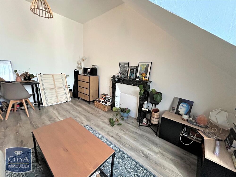 À LOUER : Appartement T2 situé en plein coeur du centre-v....