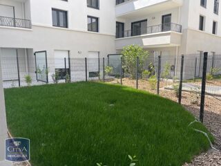  Appartement à louer 3 pièces 64 m²