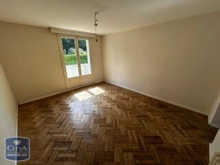  Appartement à louer 4 pièces 64 m²