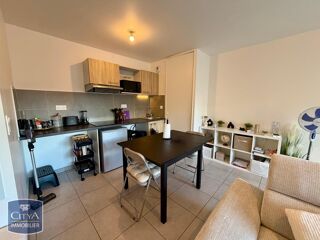  Appartement à louer 2 pièces 43 m²