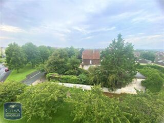  Appartement à louer 3 pièces 75 m²