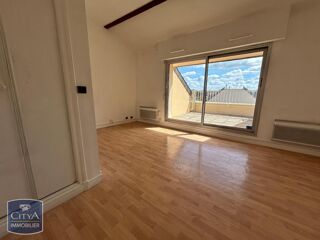  Appartement à louer 2 pièces 32 m²
