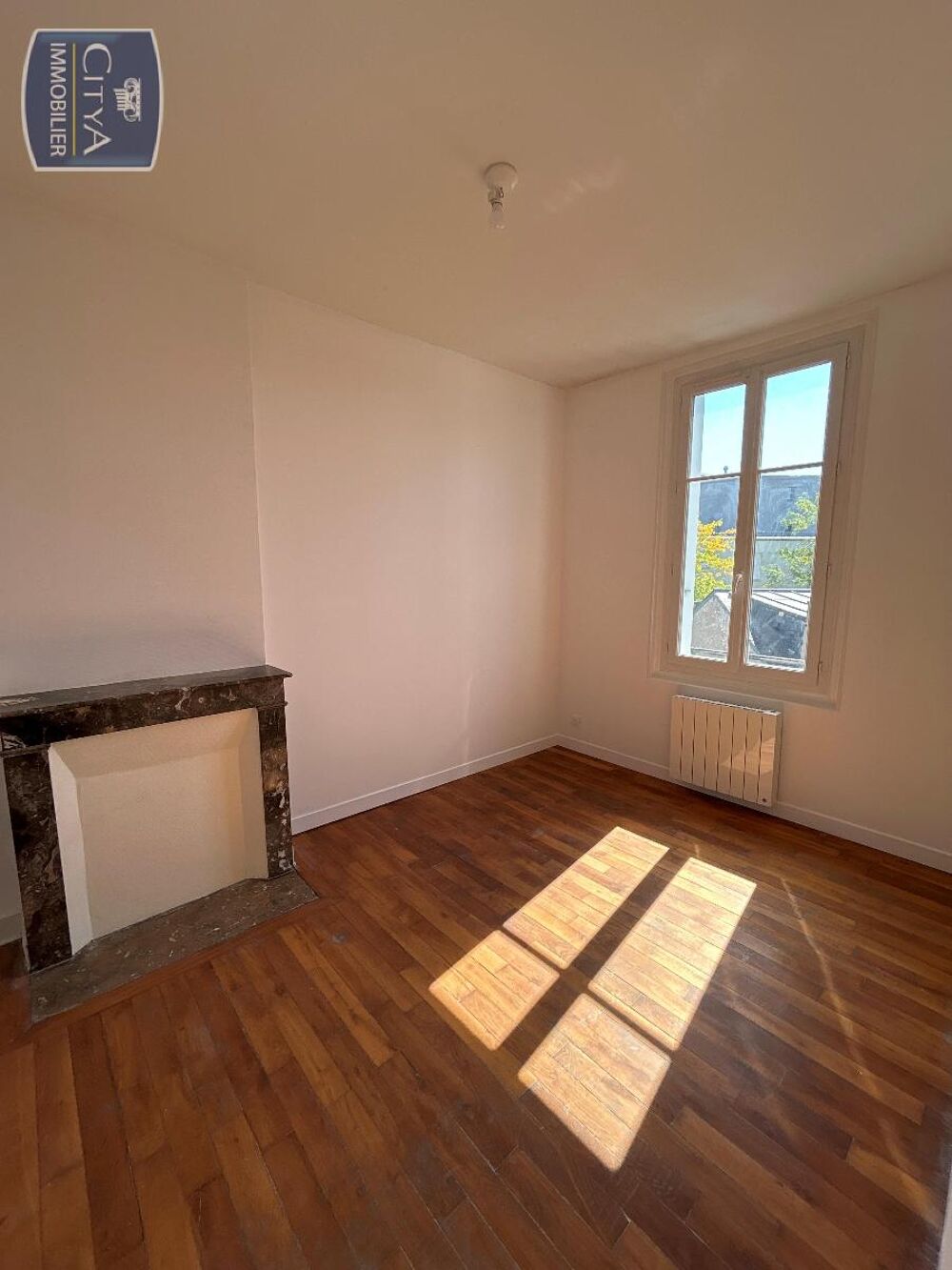 location Appartement - 2 pièce(s) - 35 m² Tours (37000)