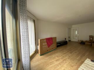  Appartement à louer 3 pièces 78 m²