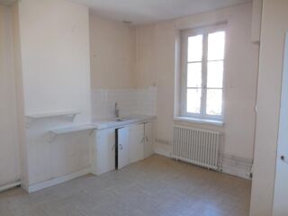  Appartement à louer 4 pièces 112 m²