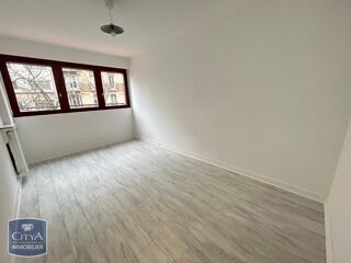  Appartement à louer 2 pièces 49 m²