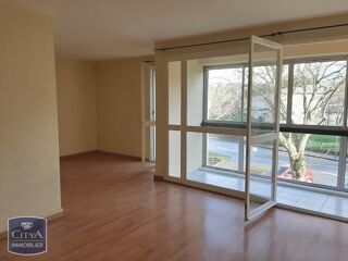  Appartement à louer 3 pièces 73 m²