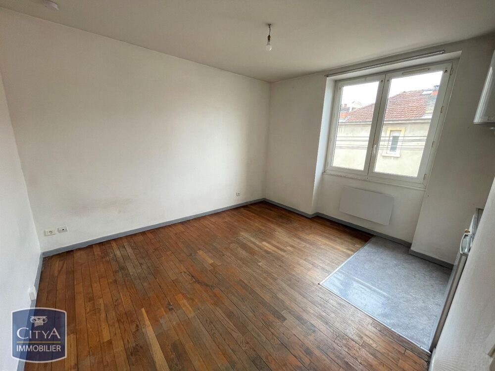 Port Du Canal - À LOUER : Appartement ancien T1 situé da....